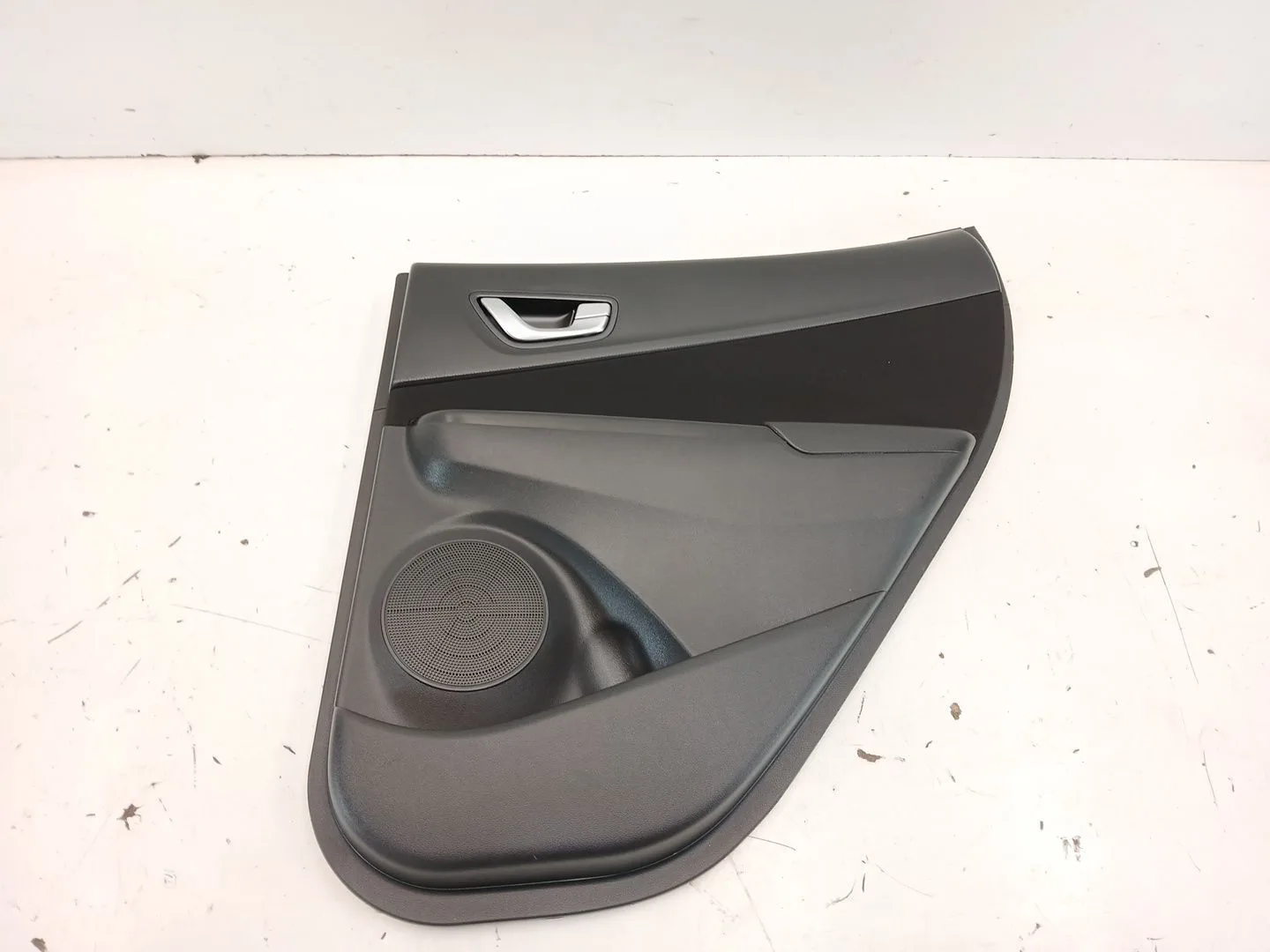 Guarnecido Puerta Trasera Derecha para Hyundai Kona (Os, Ose, Osi)