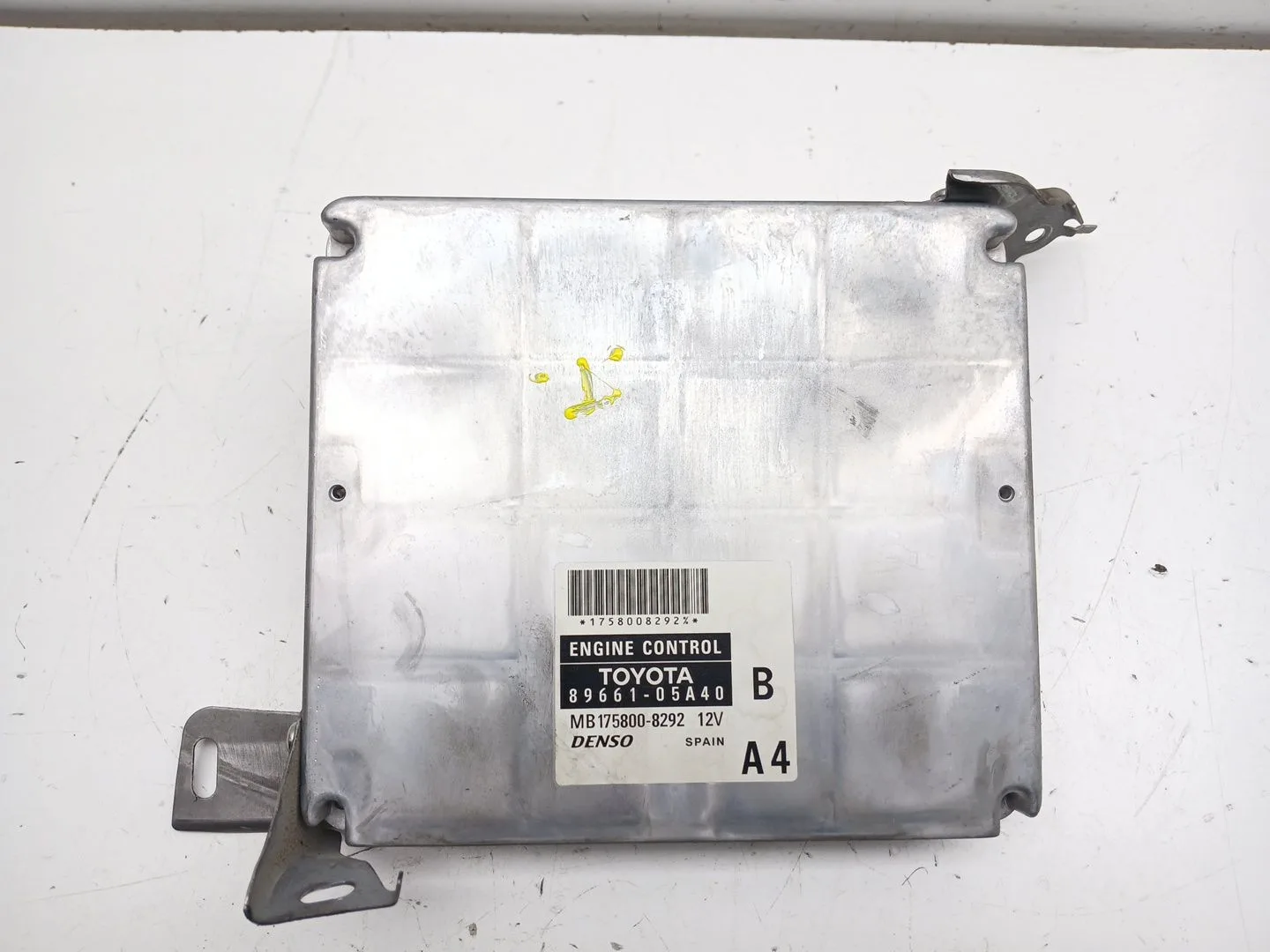 Centralita Motor Uce para Toyota Avensis Sedan (_T25_)