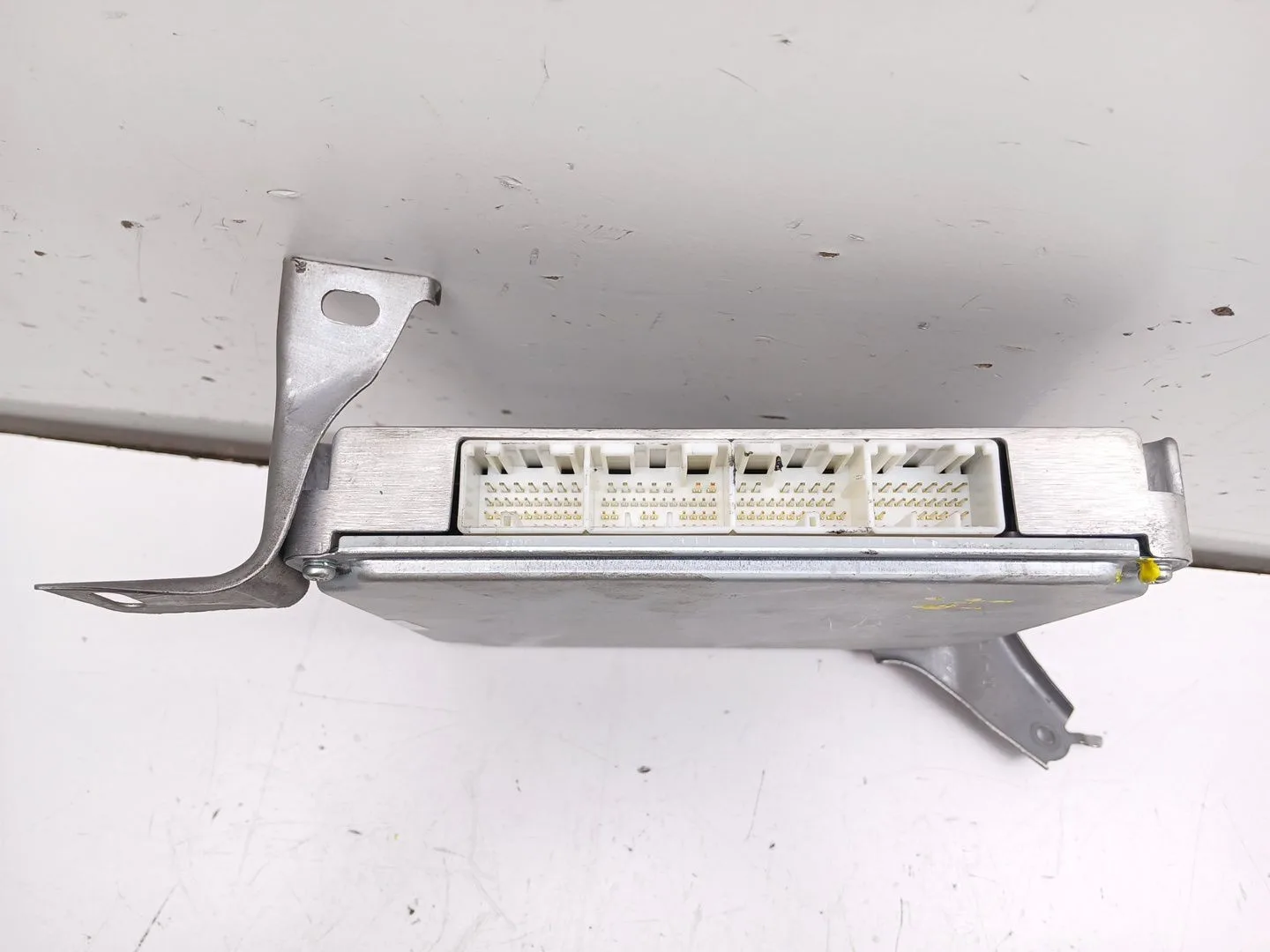 Centralita Motor Uce para Toyota Avensis Sedan (_T25_)
