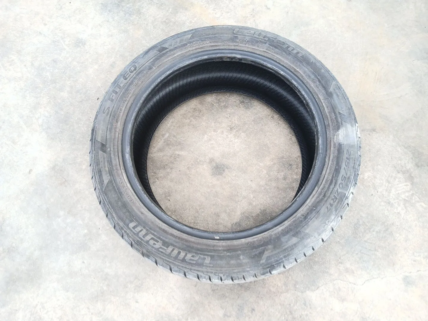 Neumatico para Toyota Avensis Sedan (_T25_)