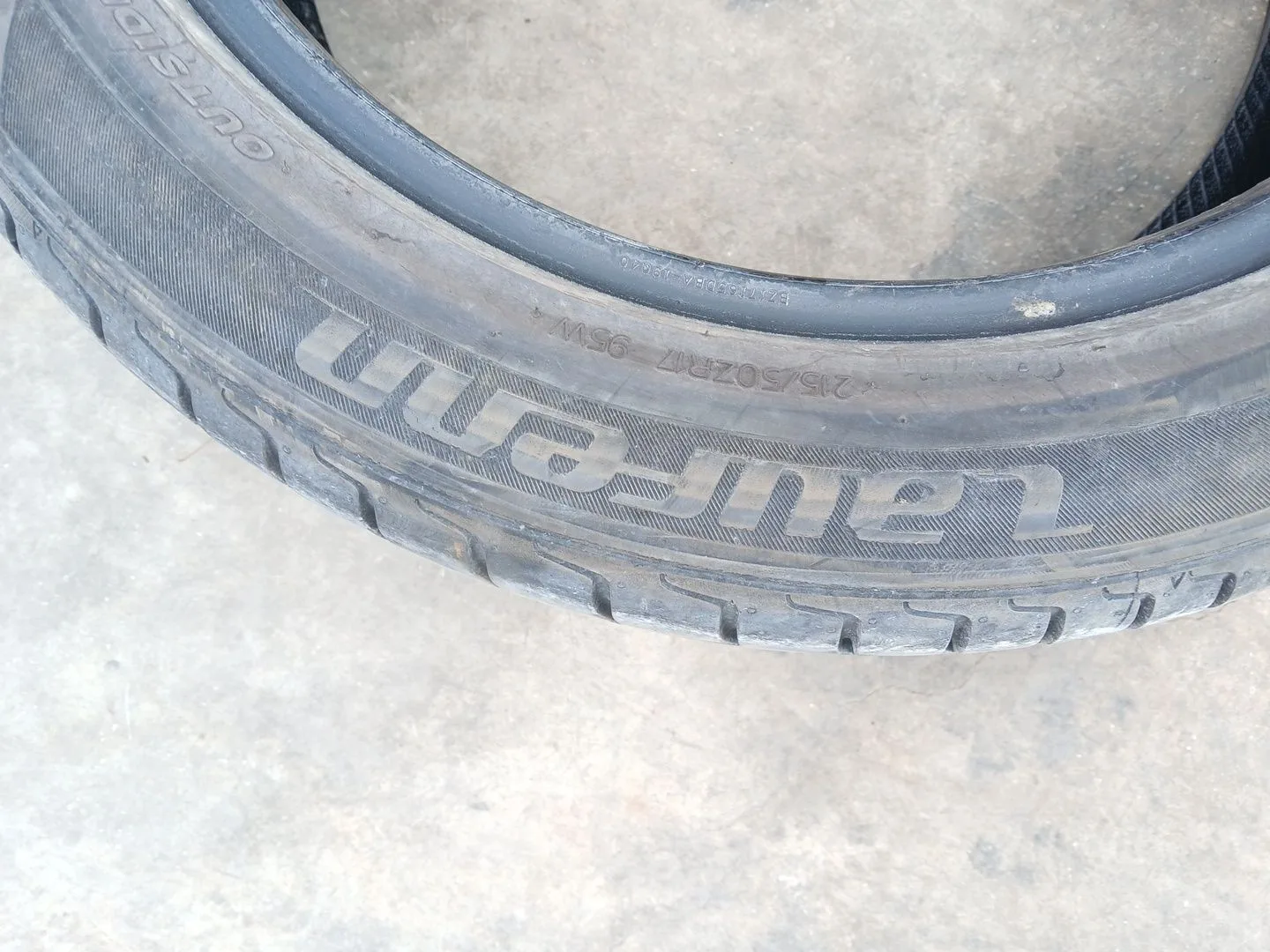 Neumatico para Toyota Avensis Sedan (_T25_)