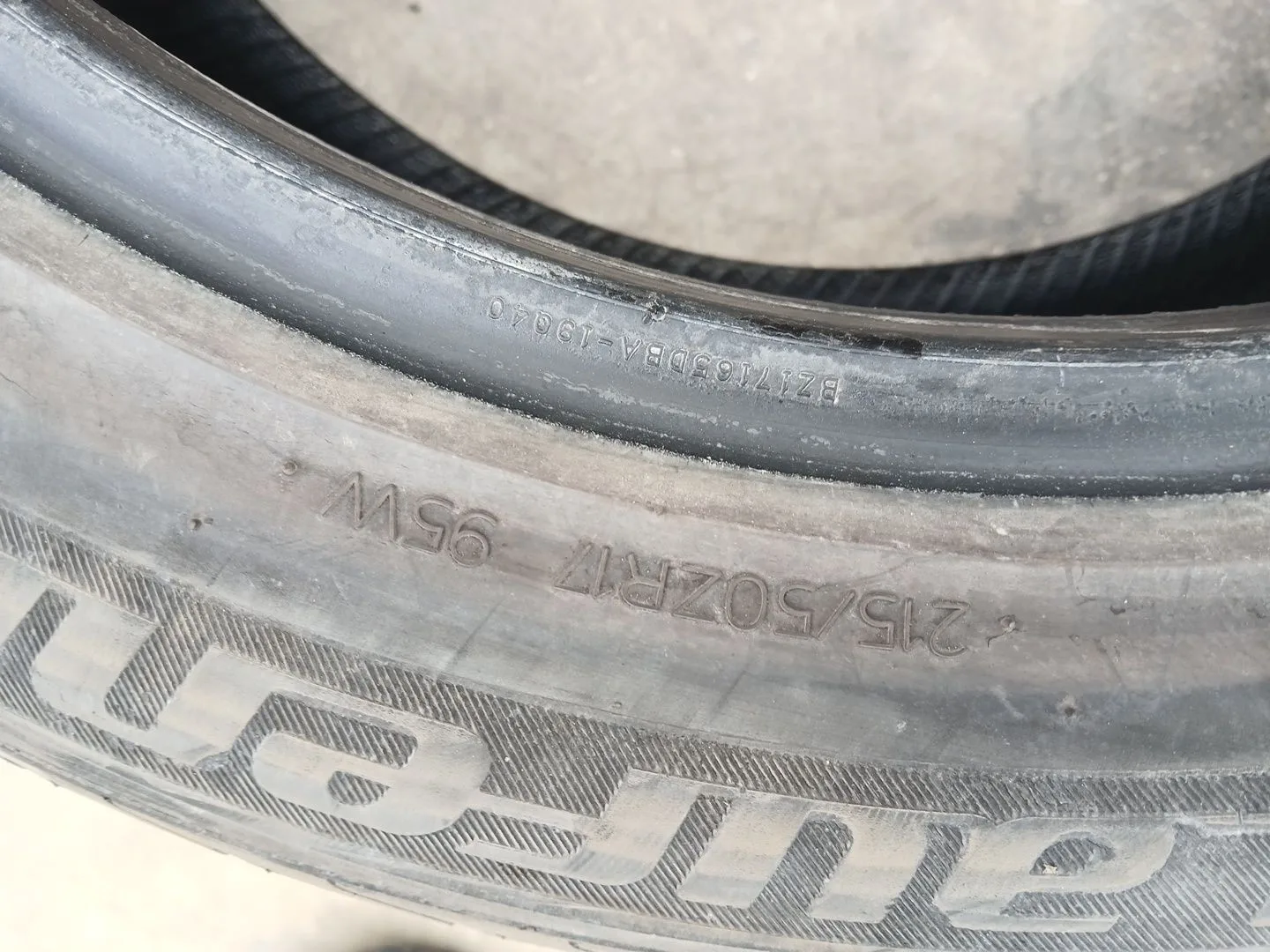 Neumatico para Toyota Avensis Sedan (_T25_)