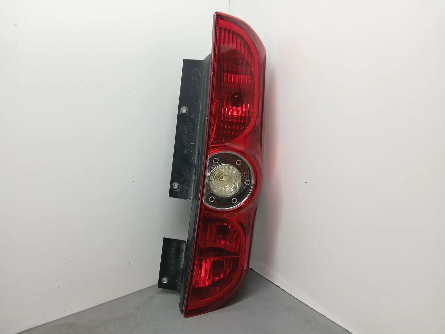 Piloto Trasero Derecho para Opel Combo Furgoneta/Monovolumen (X12)