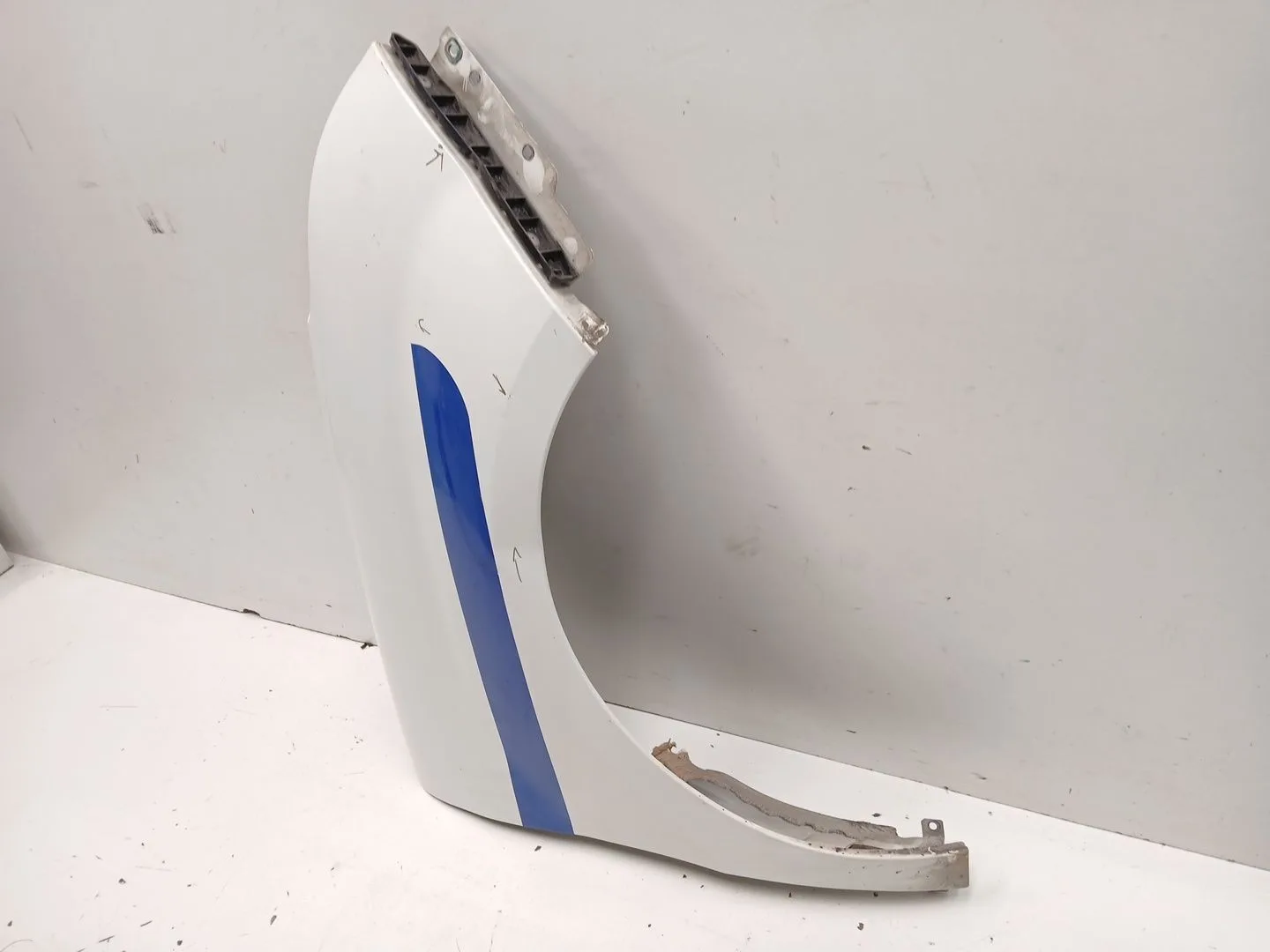 Aleta Delantera Derecha para Opel Combo Furgoneta/Monovolumen (X12)