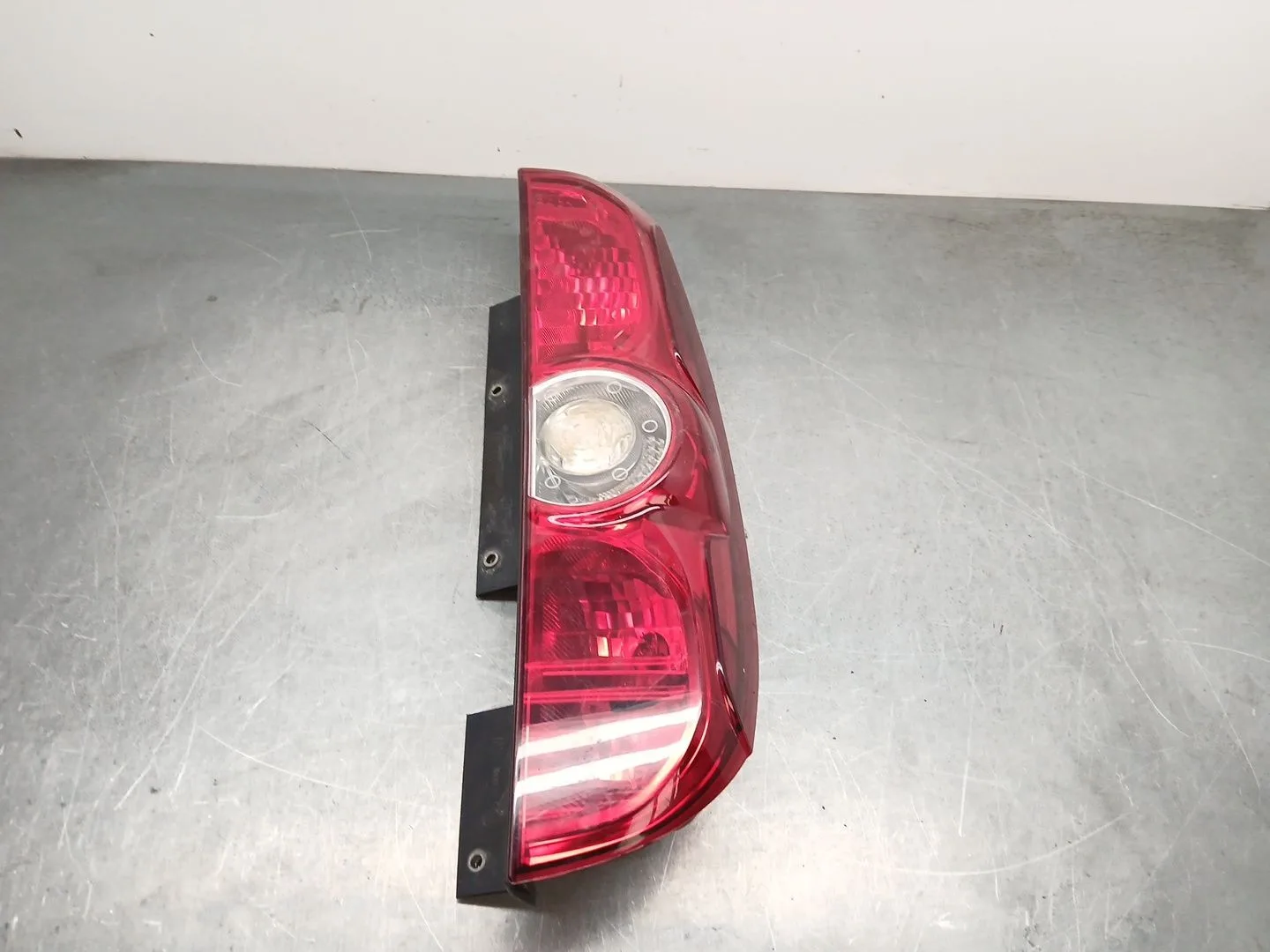 Piloto Trasero Derecho para Opel Combo Furgoneta/Monovolumen (X12)