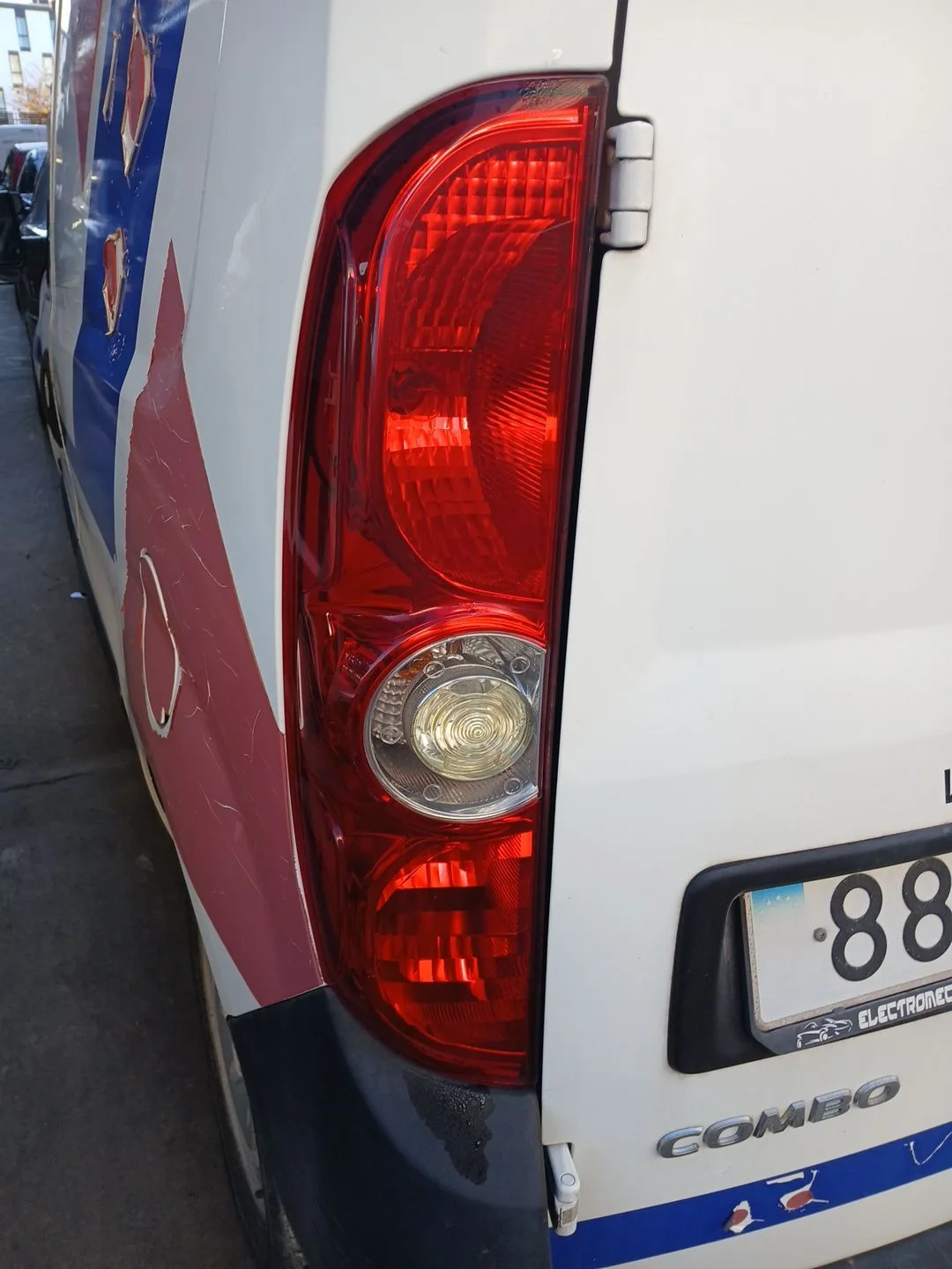 Piloto Trasero Izquierdo para Opel Combo Furgoneta/Monovolumen (X12)