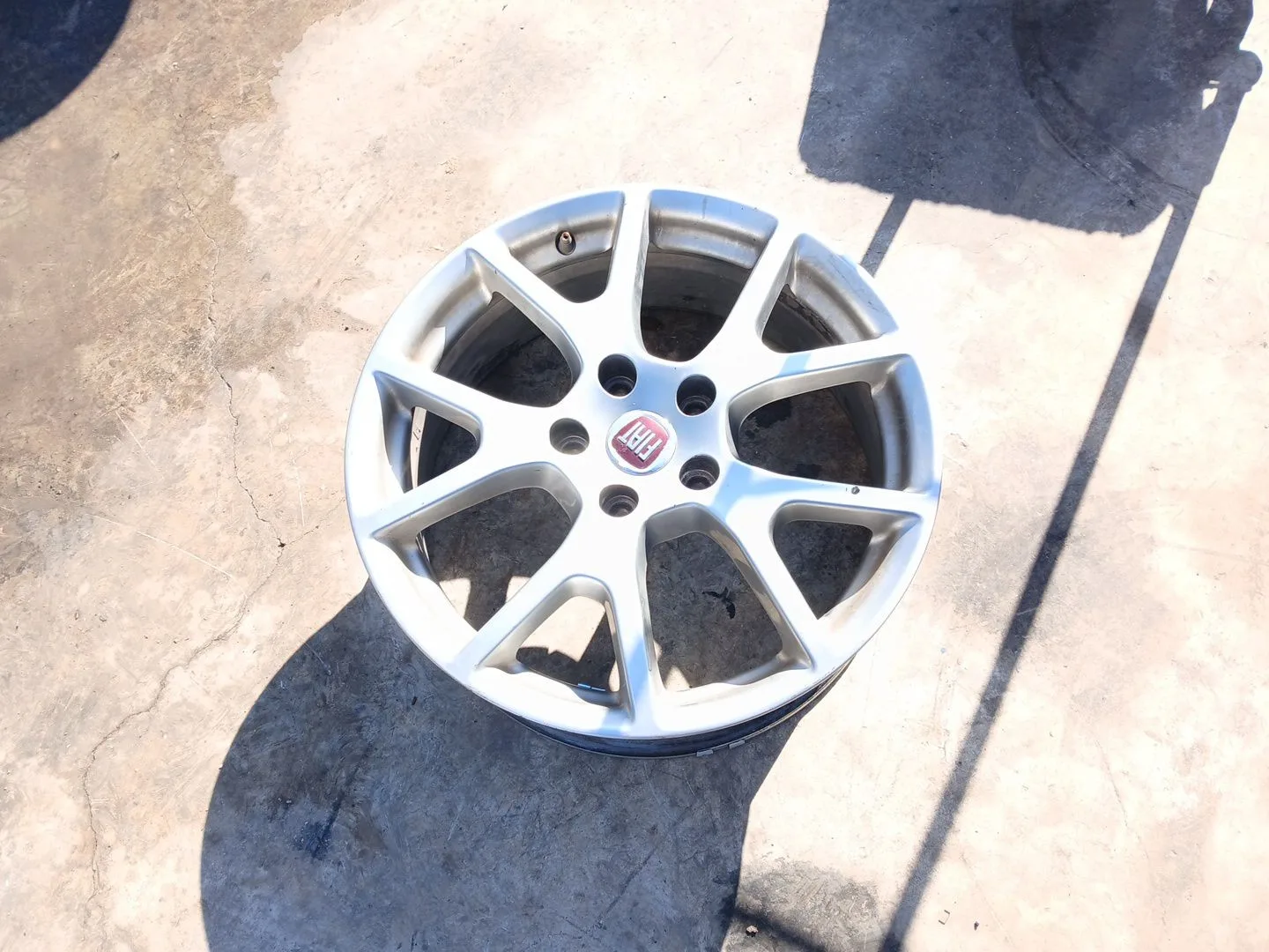 Llanta para Fiat Freemont (345_)