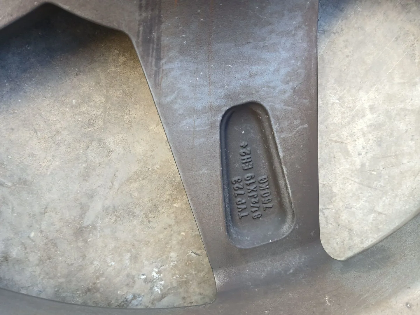 Llanta para Jaguar Xe (X760)