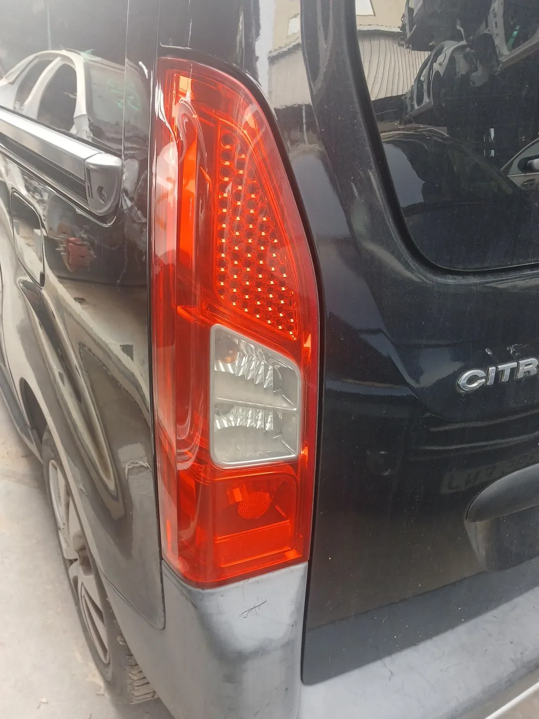 Piloto Trasero Izquierdo para Citroën Berlingo Multispace (B9)