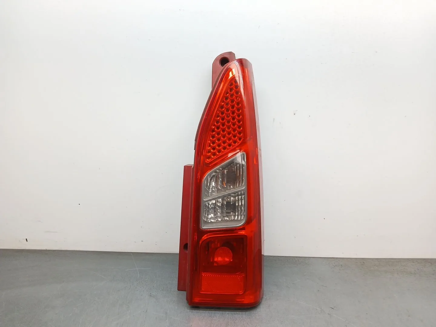 Piloto Trasero Derecho para Citroën Berlingo Multispace (B9)