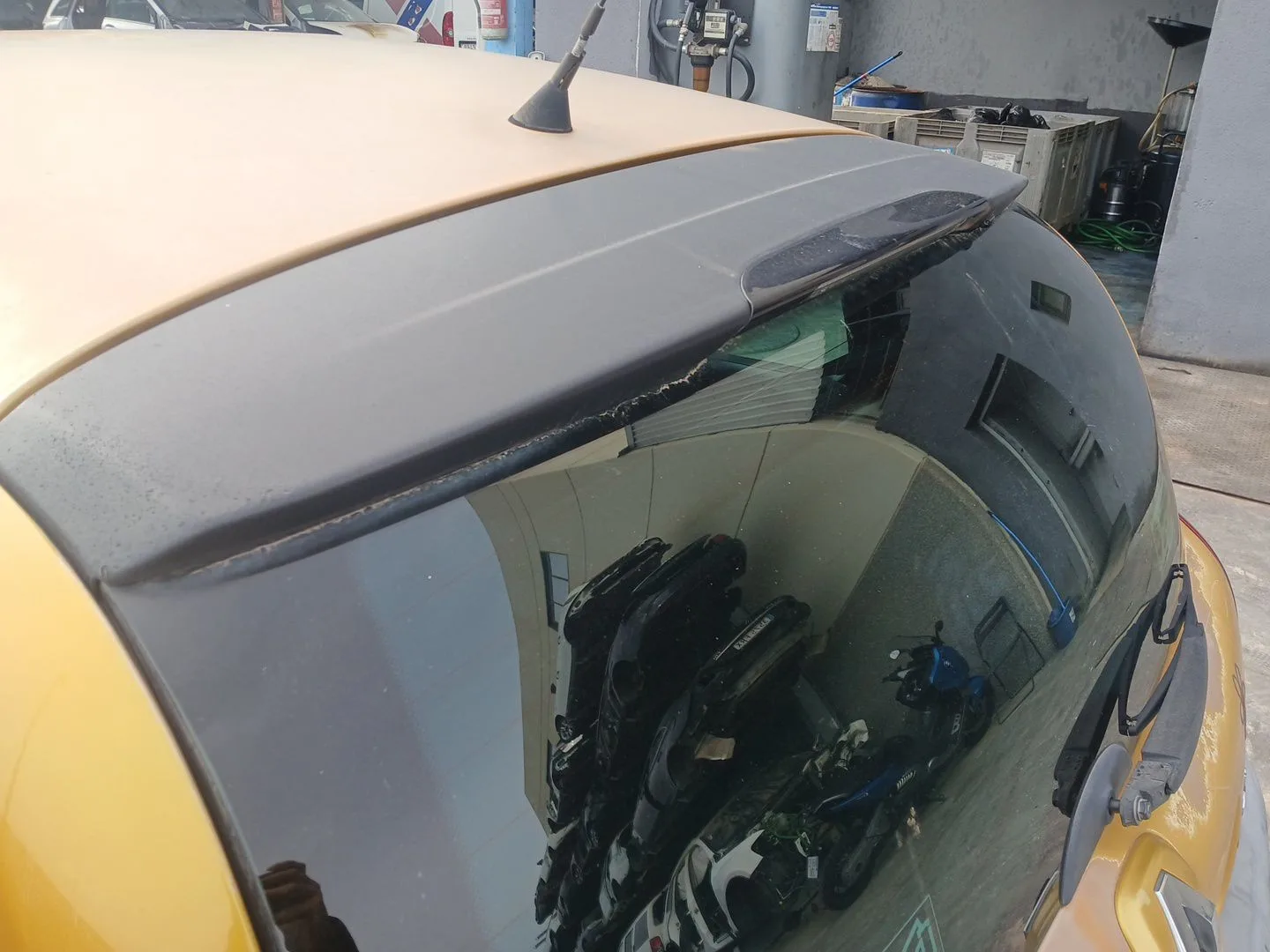 Aleron Trasero para Renault Clio Ii (Bb_, Cb_)