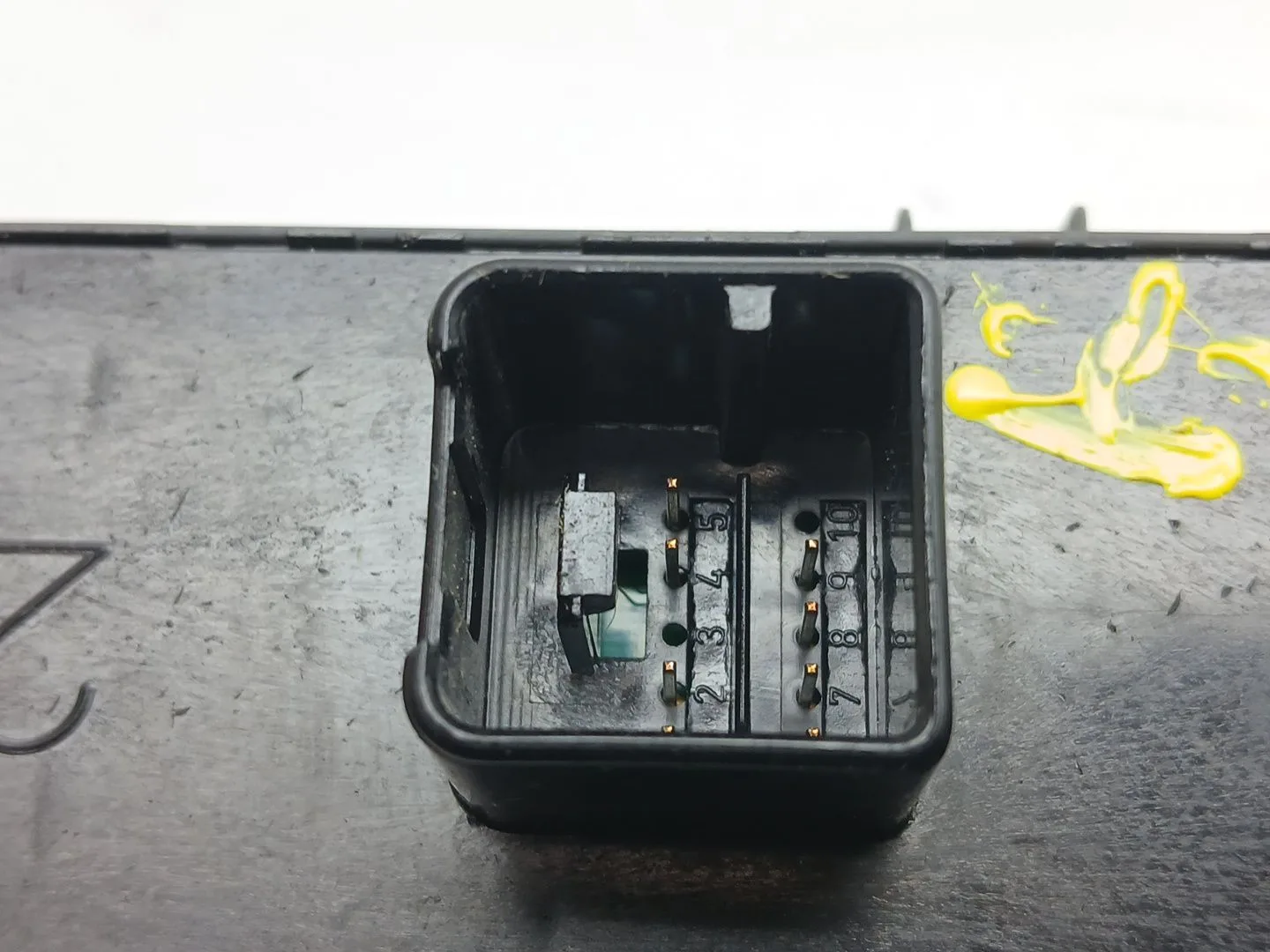 Mando Elevalunas Delantero Izquierdo para Volkswagen Golf V (1K1)