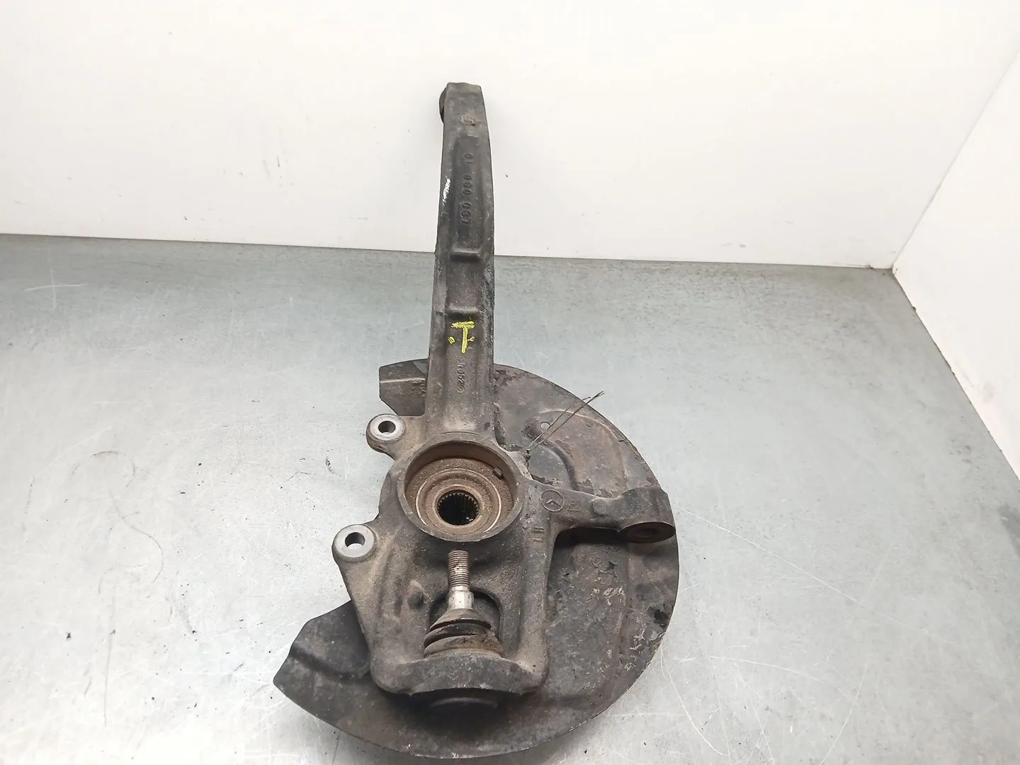 Mangueta Delantera Izquierda para Mercedes-Benz Clase M (W164)