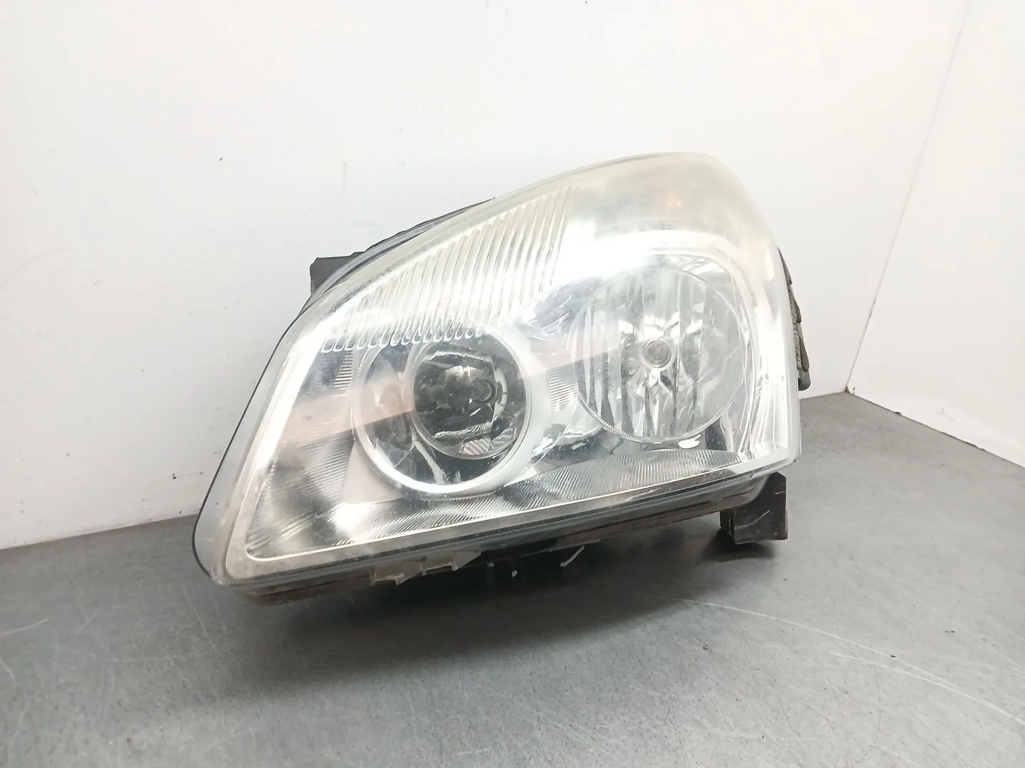 Faro Izquierdo para Nissan Qashqai I (J10, Nj10)