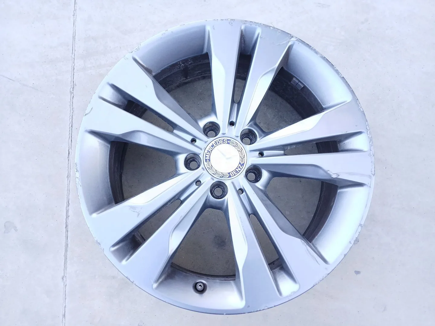 Llanta para Mercedes-Benz Cla Coupe (C117)