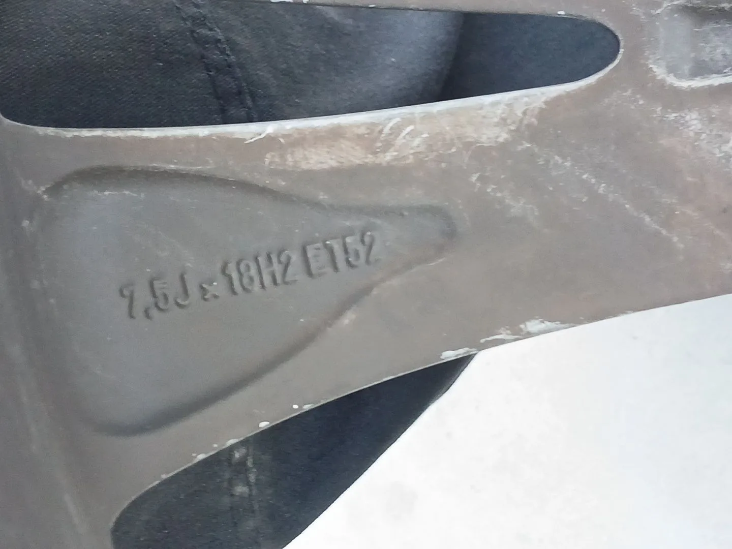 Llanta para Mercedes-Benz Cla Coupe (C117)