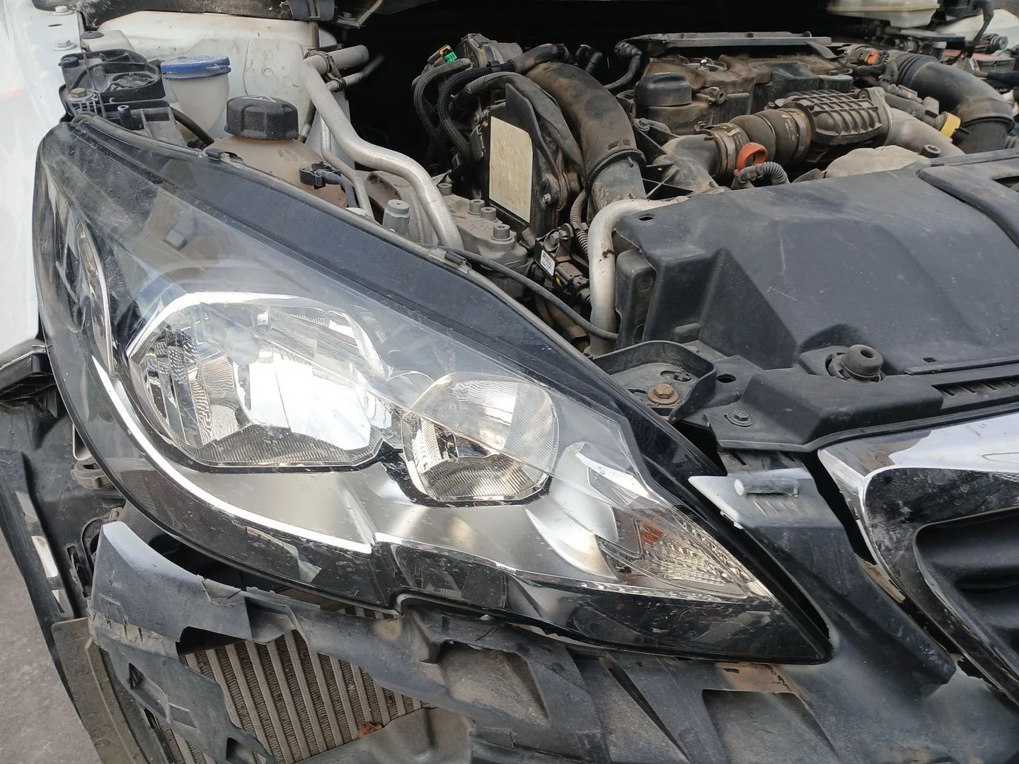 Faro Derecho para Peugeot 308 Ii (Lb_, Lp_, Lw_, Lh_, L3_)