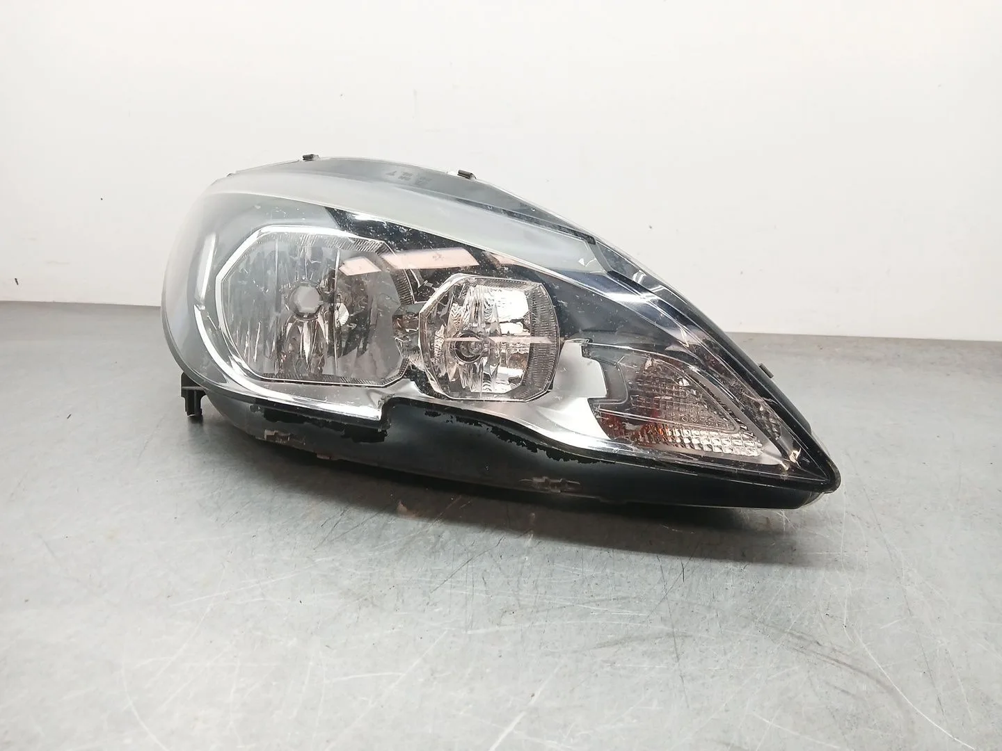 Faro Derecho para Peugeot 308 Ii (Lb_, Lp_, Lw_, Lh_, L3_)