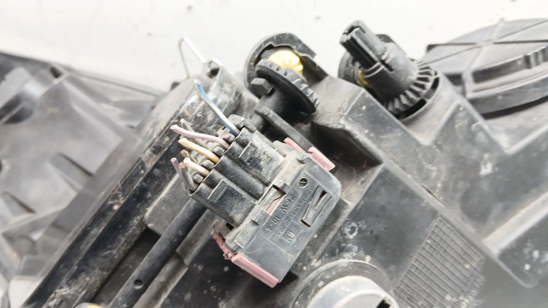 Faro Izquierdo para Opel Corsa D (S07)
