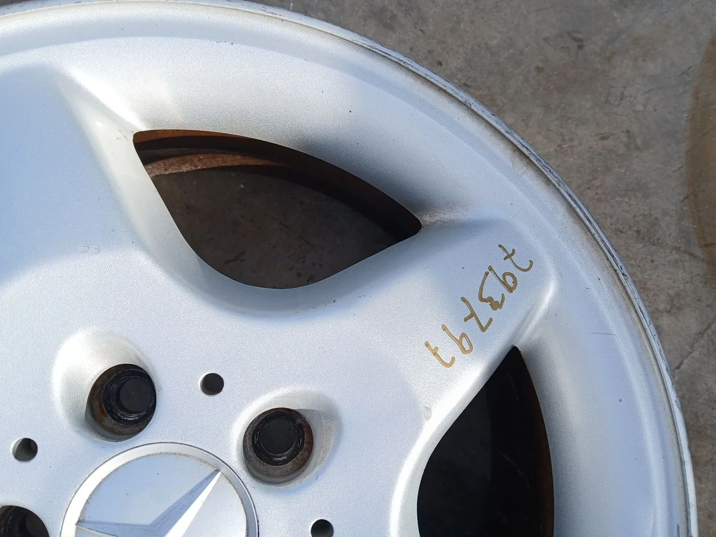 Llanta para Mercedes-Benz Clase M (W163)