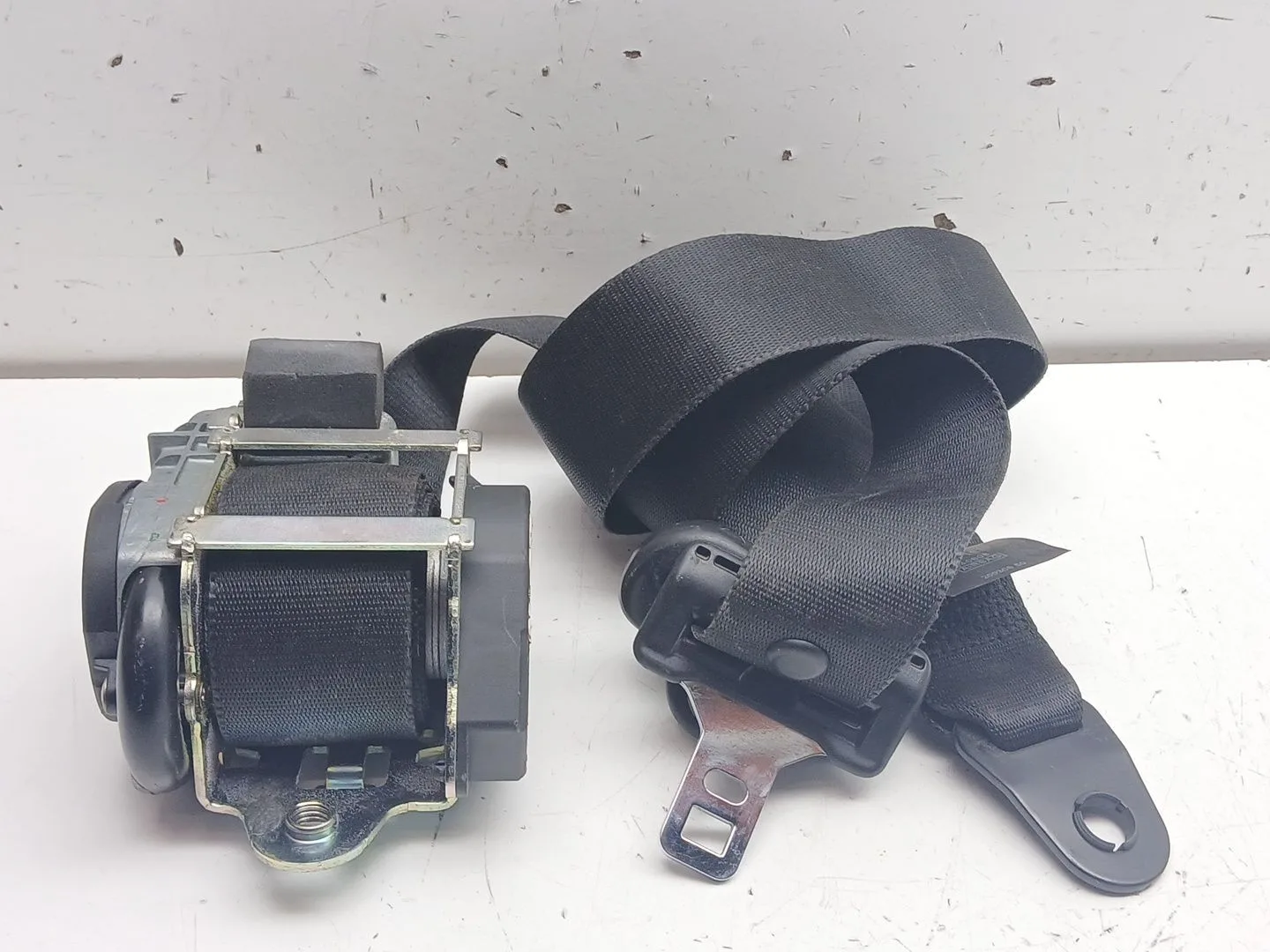 Pretensor Airbag Derecho para Ford Mondeo Ber. (Ca2)
