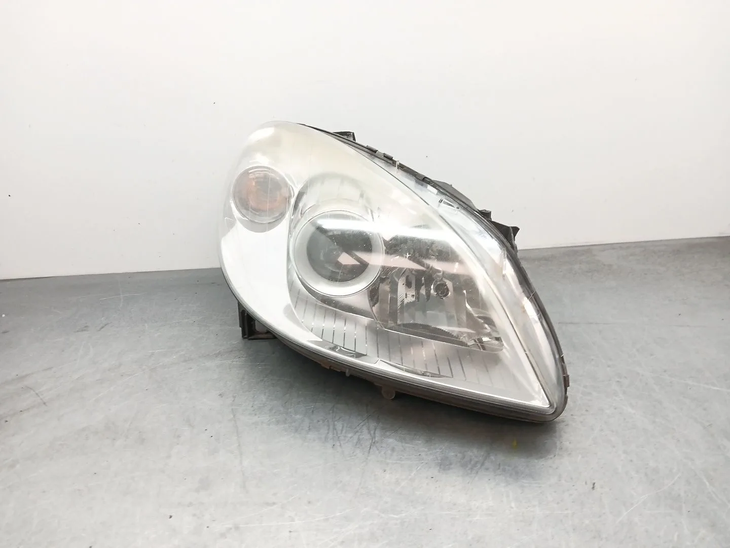 Faro Derecho para Mercedes-Benz Clase B Sports Tourer (W245)