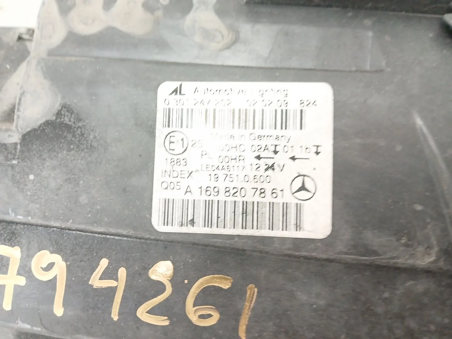 Faro Derecho para Mercedes-Benz Clase B Sports Tourer (W245)