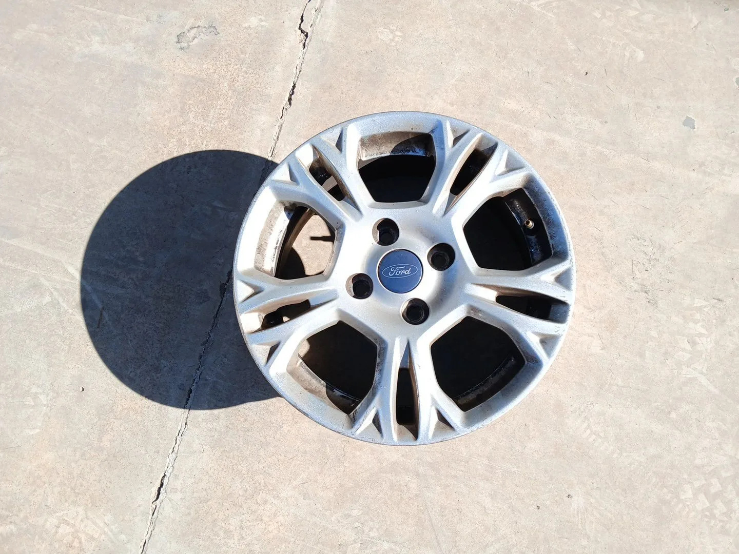 Llanta para Ford Fiesta (Ccn)