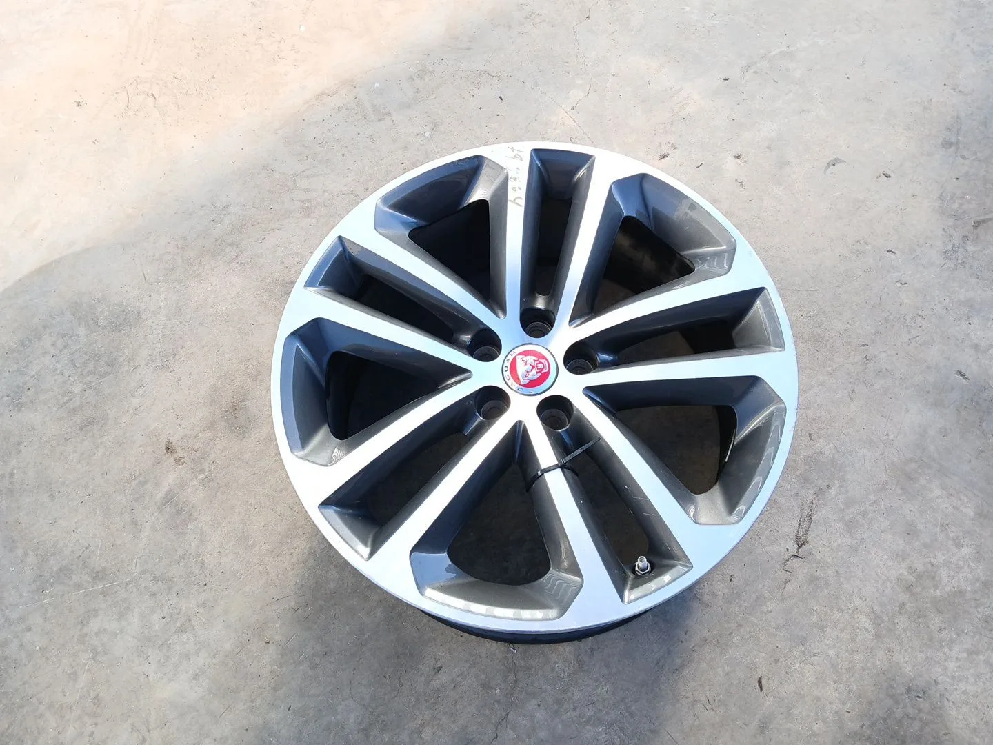 Llanta para Jaguar F-Pace (X761)