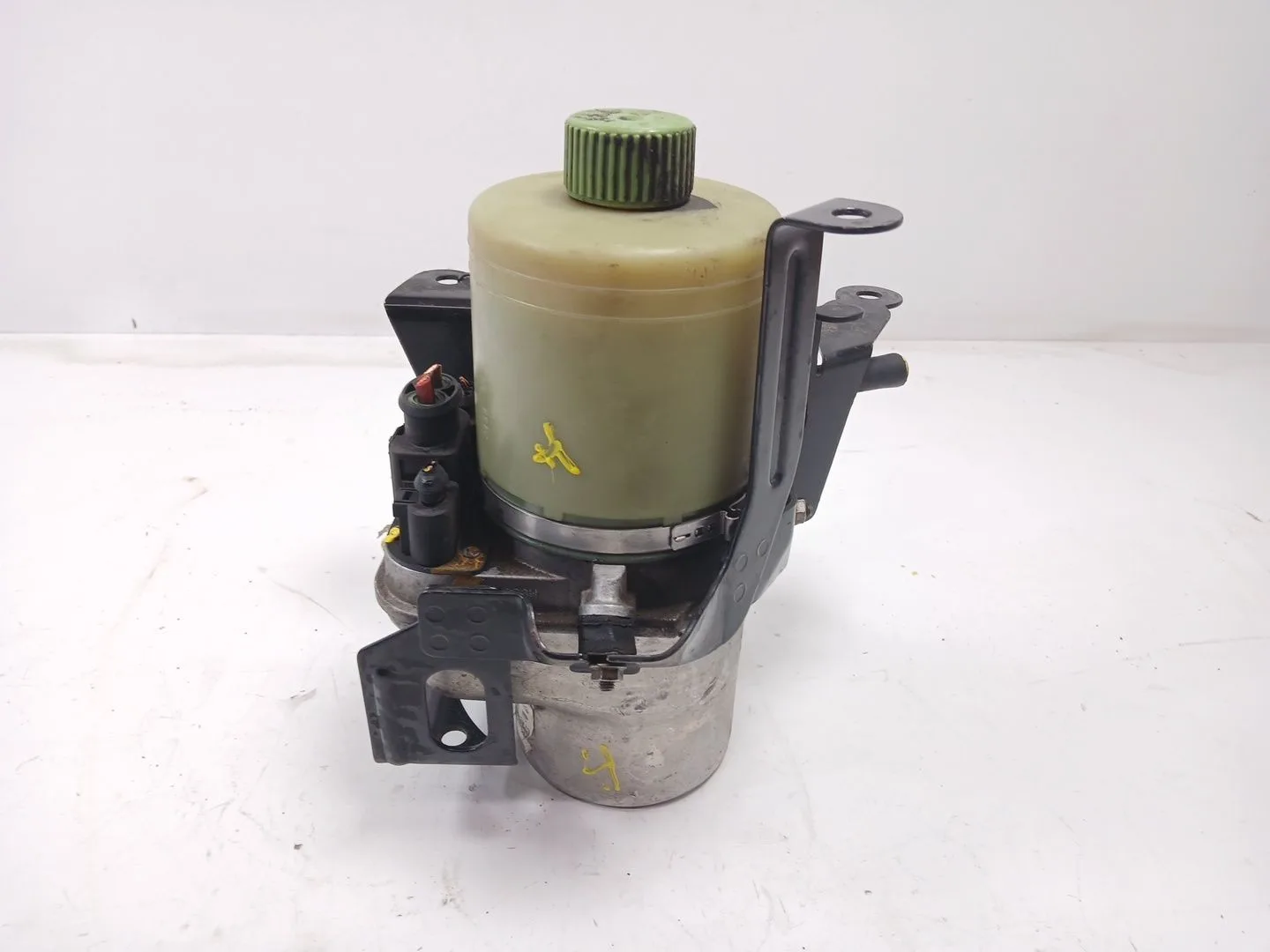 Bomba Direccion para Seat Ibiza Iii (6L1)