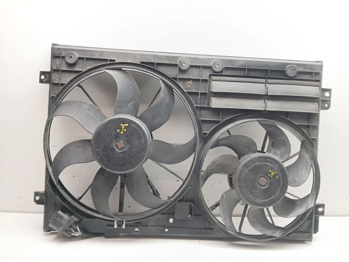Electroventilador para Skoda Yeti (5L)
