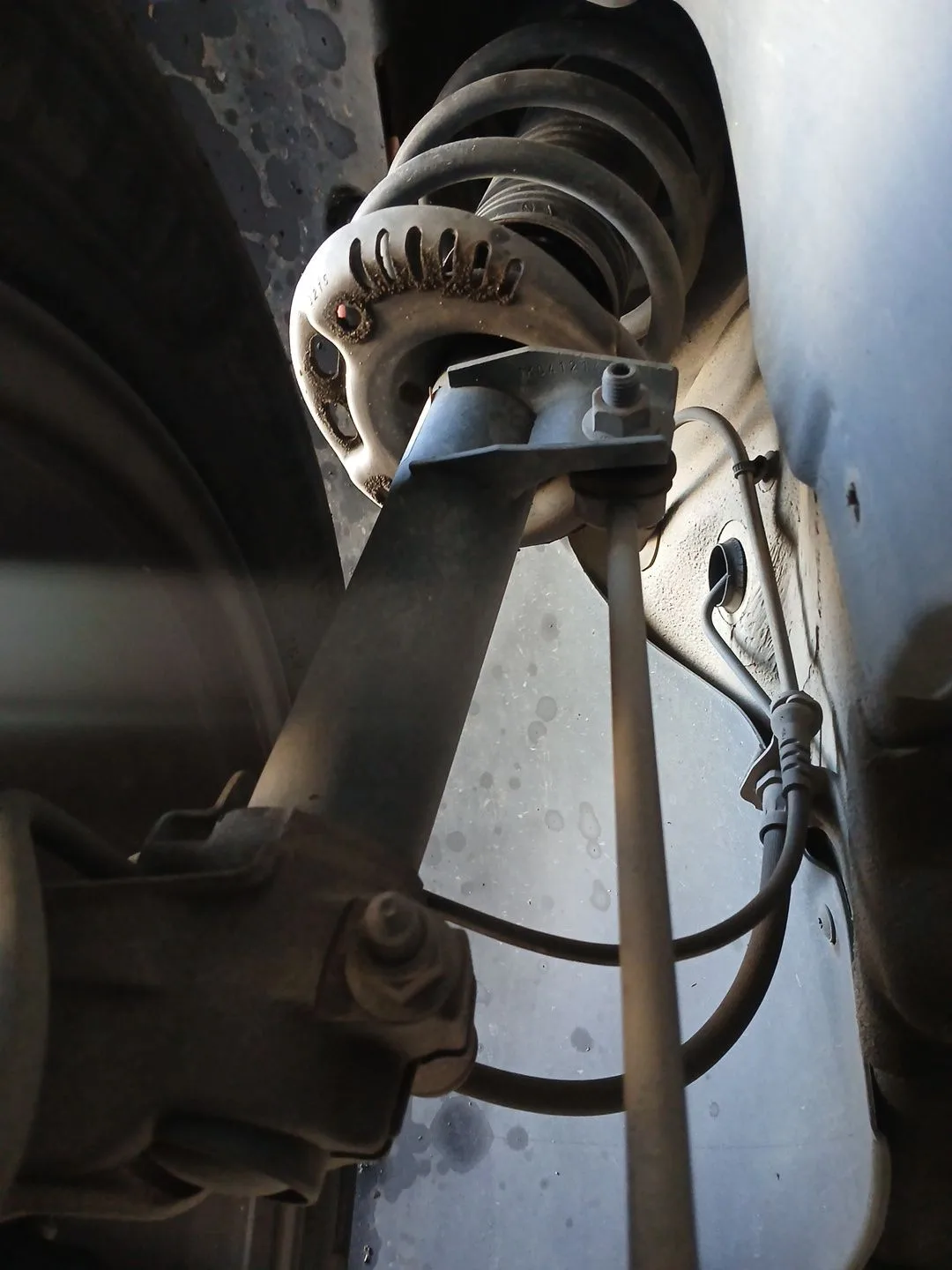 Amortiguador Delantero Derecho para Skoda Yeti (5L)