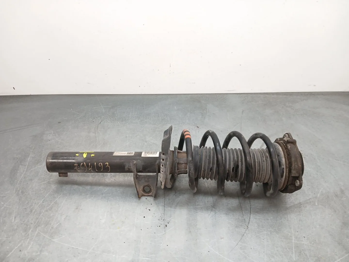 Amortiguador Delantero Derecho para Skoda Yeti (5L)