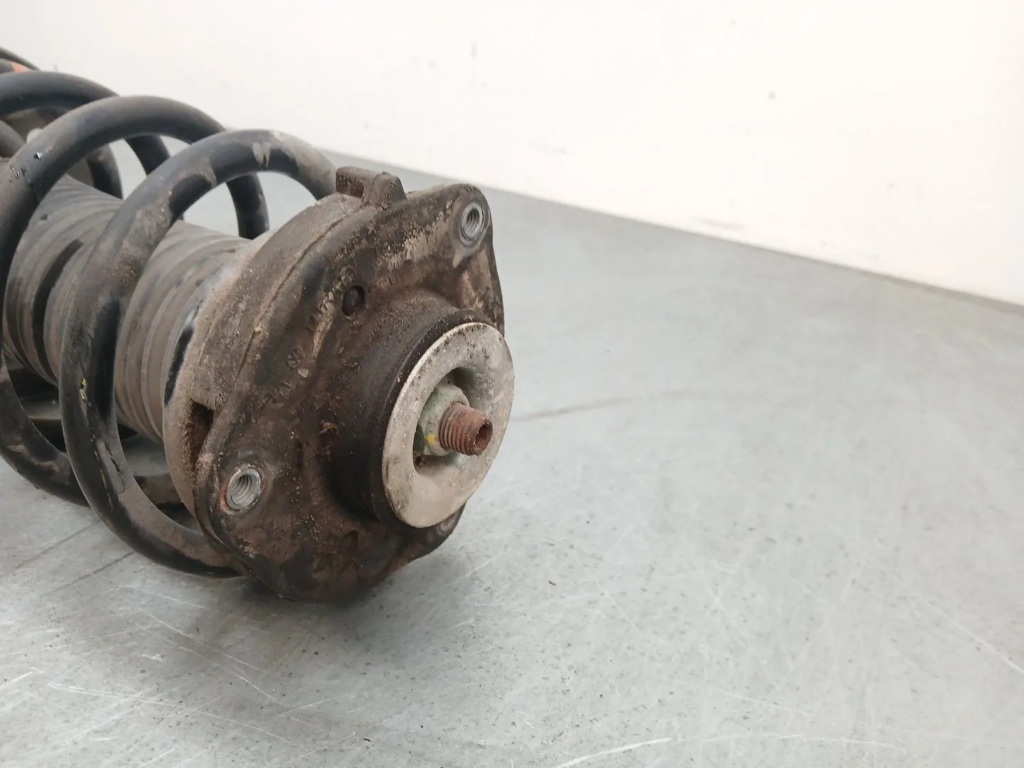 Amortiguador Delantero Derecho para Skoda Yeti (5L)
