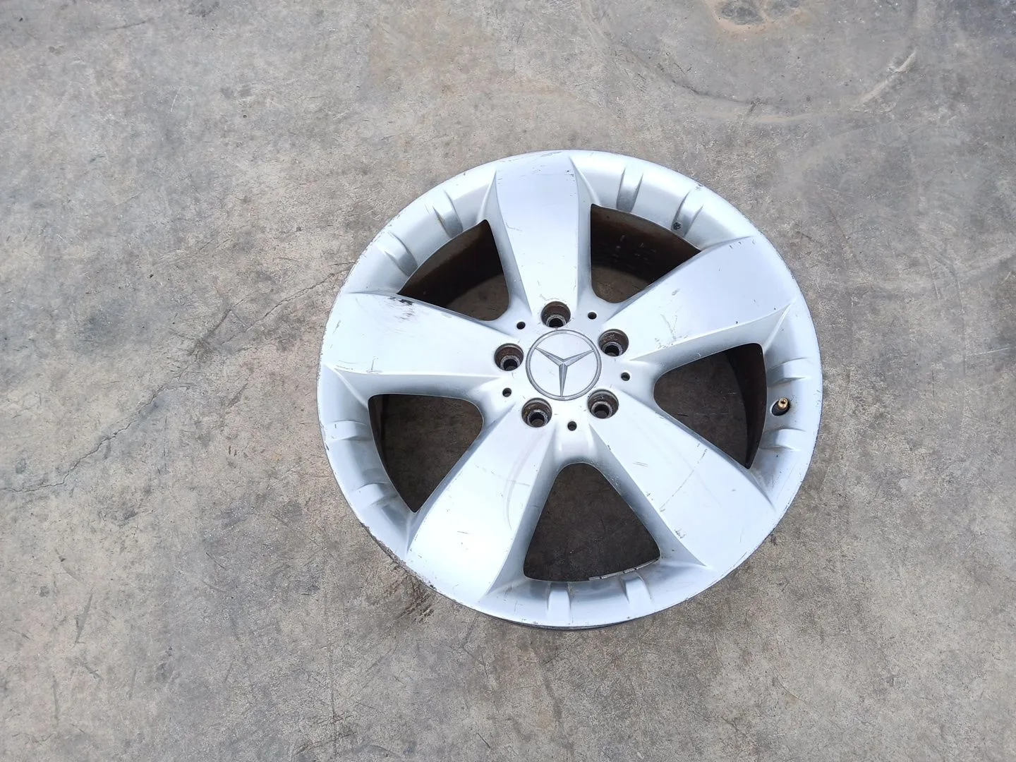 Llanta para Mercedes-Benz Clase M (W164)