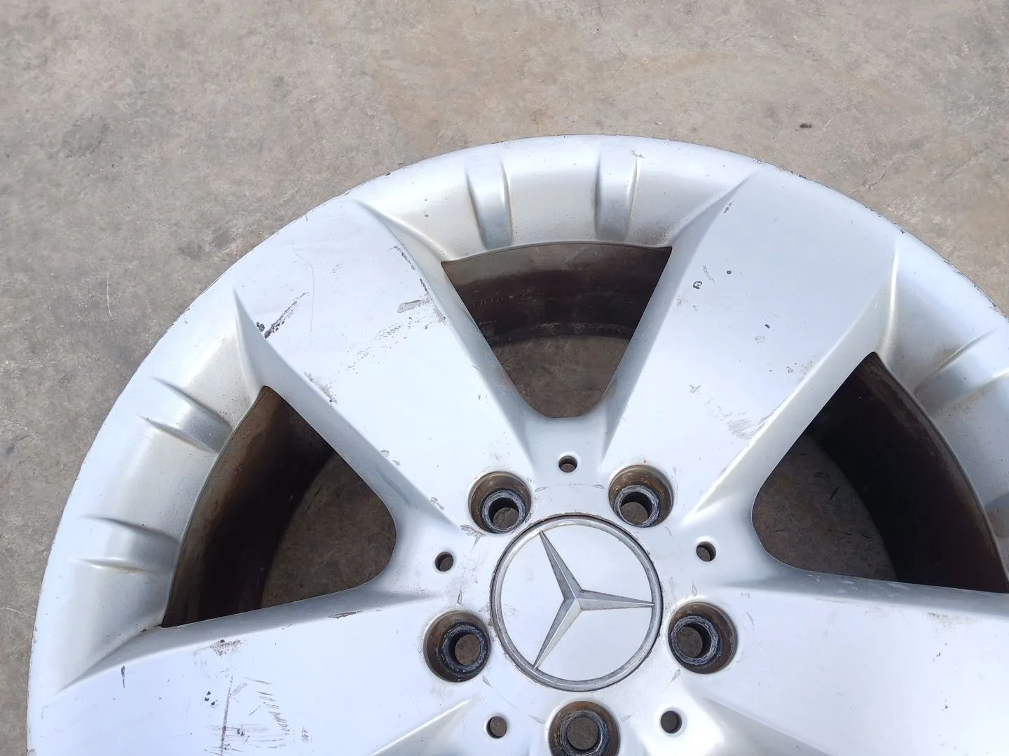 Llanta para Mercedes-Benz Clase M (W164)