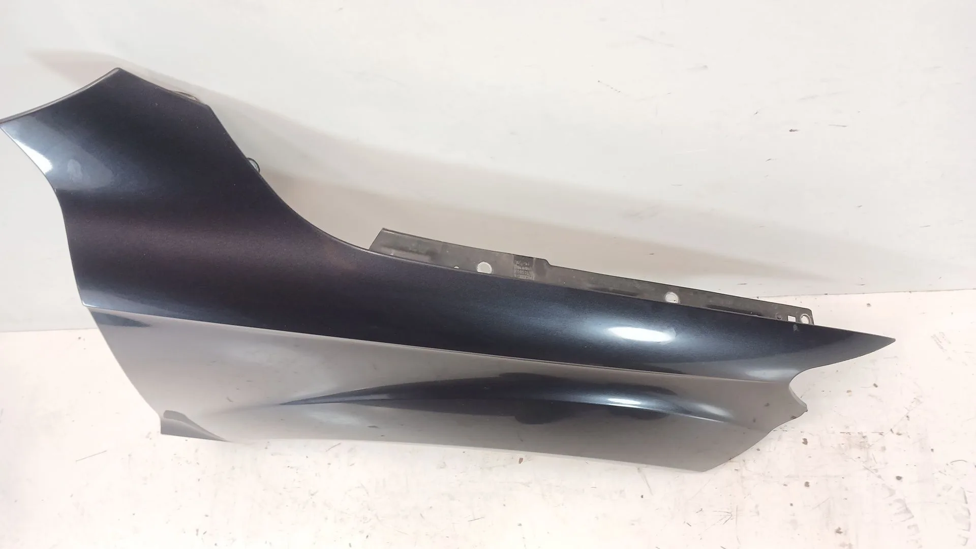 Aleta Delantera Derecha para Audi Q7 (4Lb)