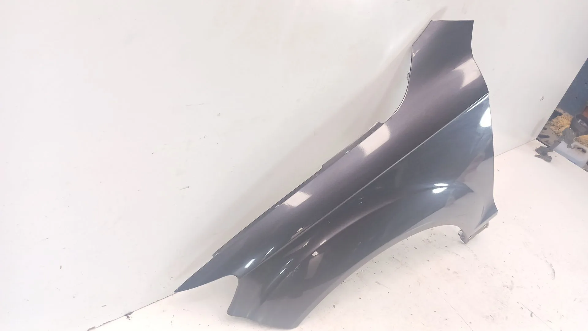 Aleta Delantera Izquierda para Audi Q7 (4Lb)