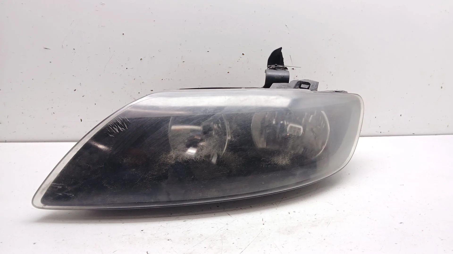 Faro Izquierdo para Audi Q7 (4Lb)
