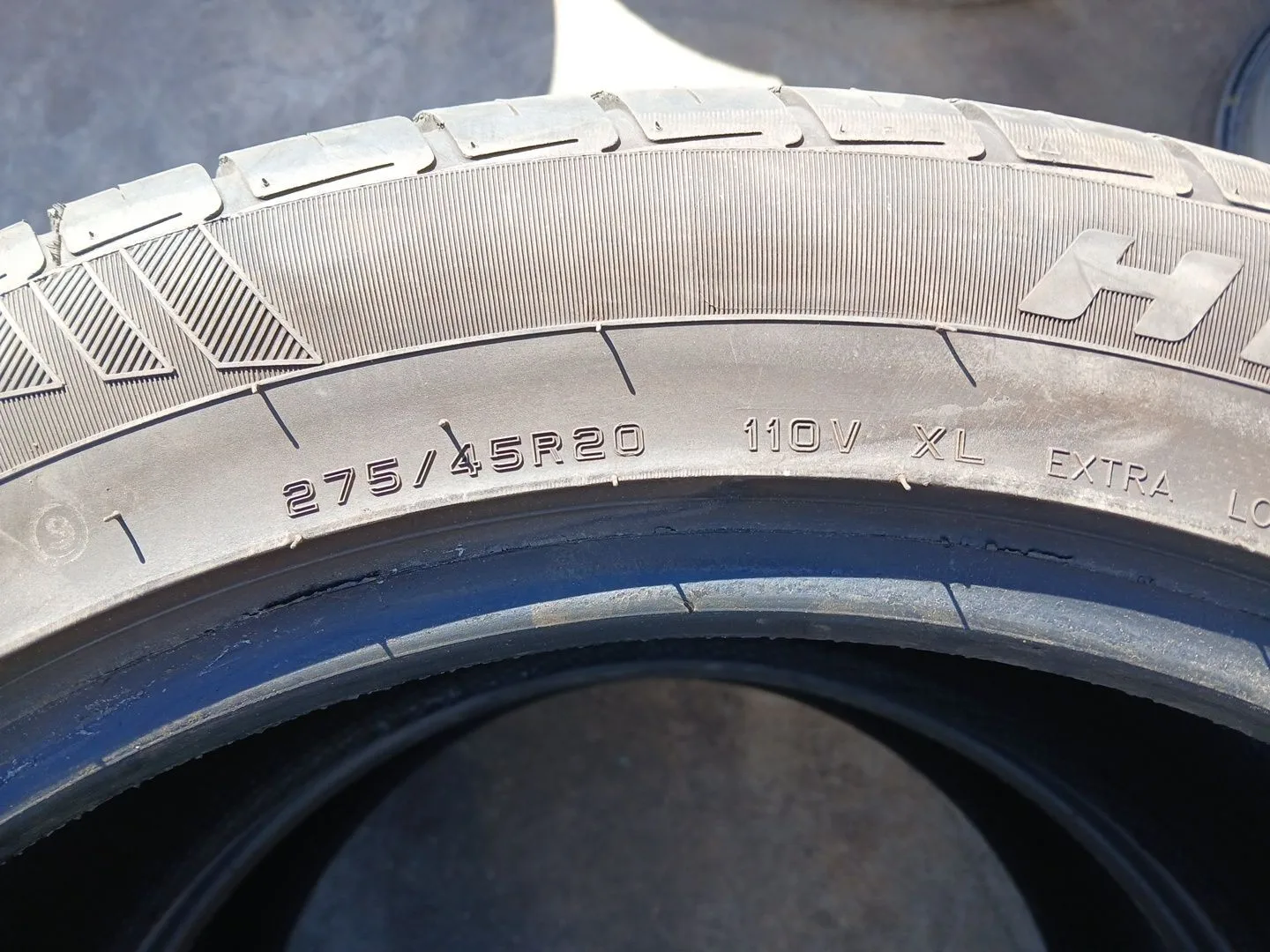 Neumatico para Audi Q7 (4Lb)