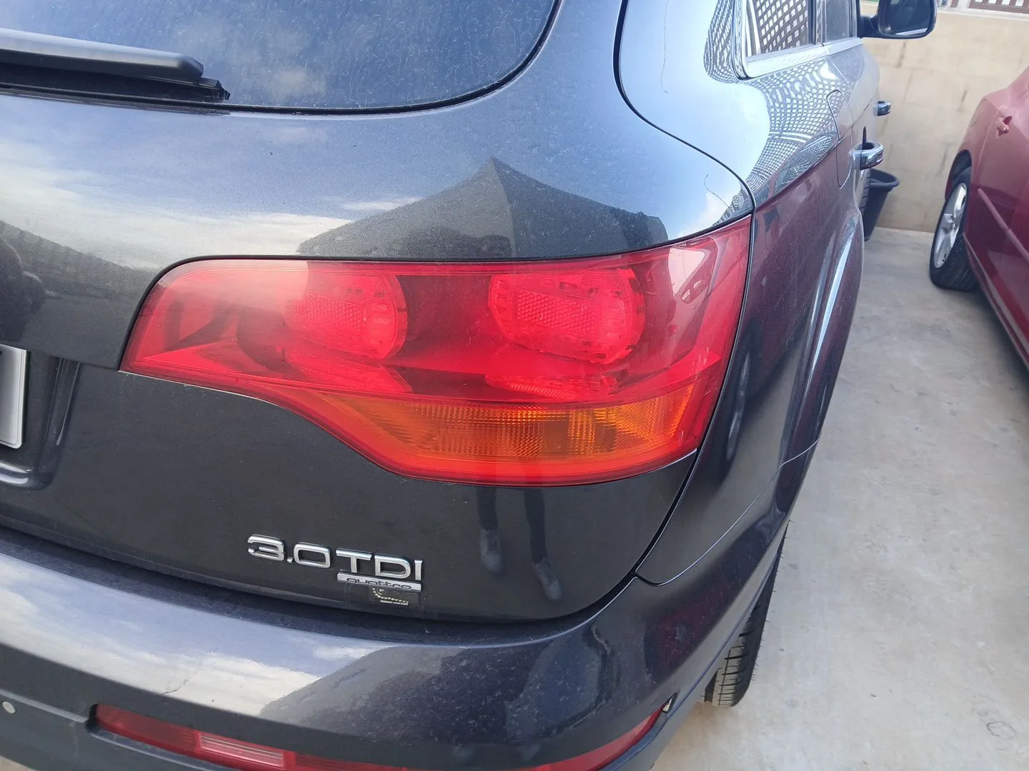 Piloto Trasero Derecho para Audi Q7 (4Lb)