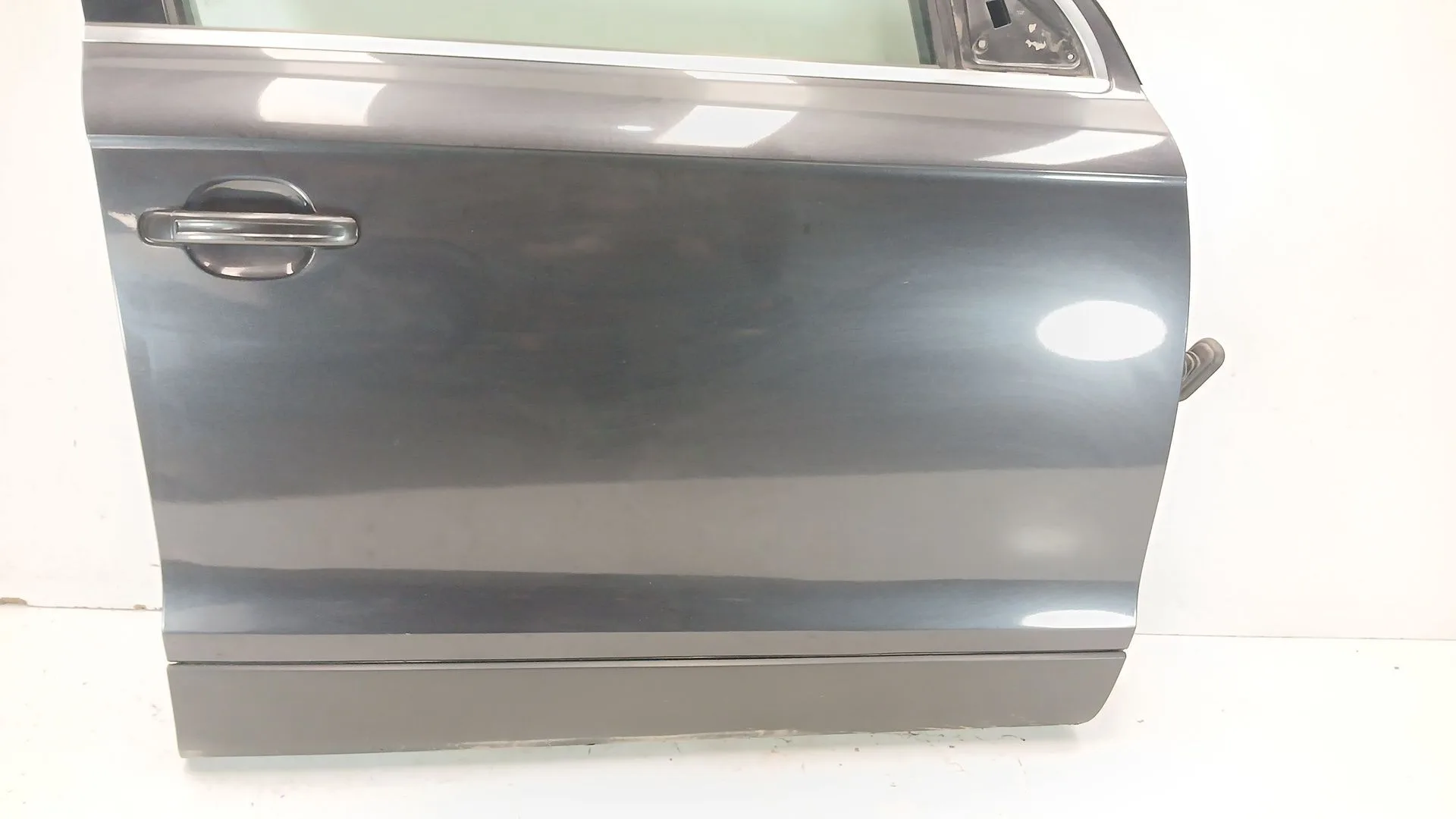 Puerta Delantera Derecha para Audi Q7 (4Lb)
