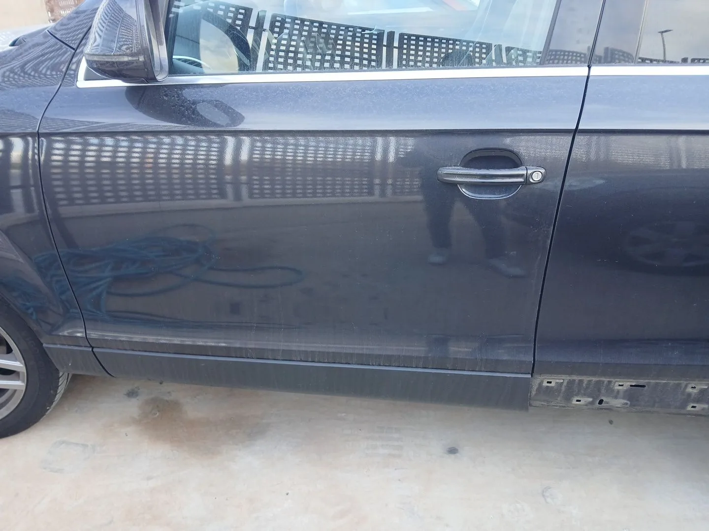 Puerta Delantera Izquierda para Audi Q7 (4Lb)