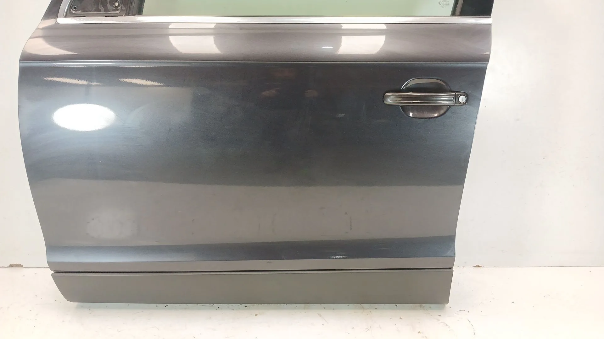 Puerta Delantera Izquierda para Audi Q7 (4Lb)