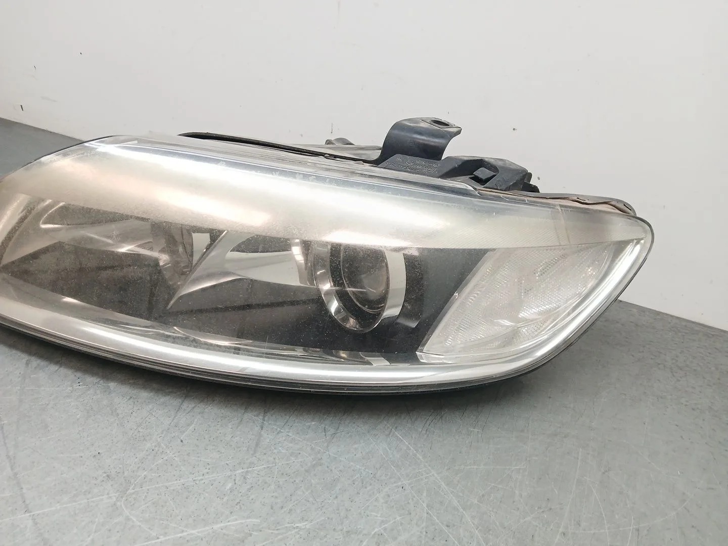 Faro Izquierdo para Audi Q7 (4L)