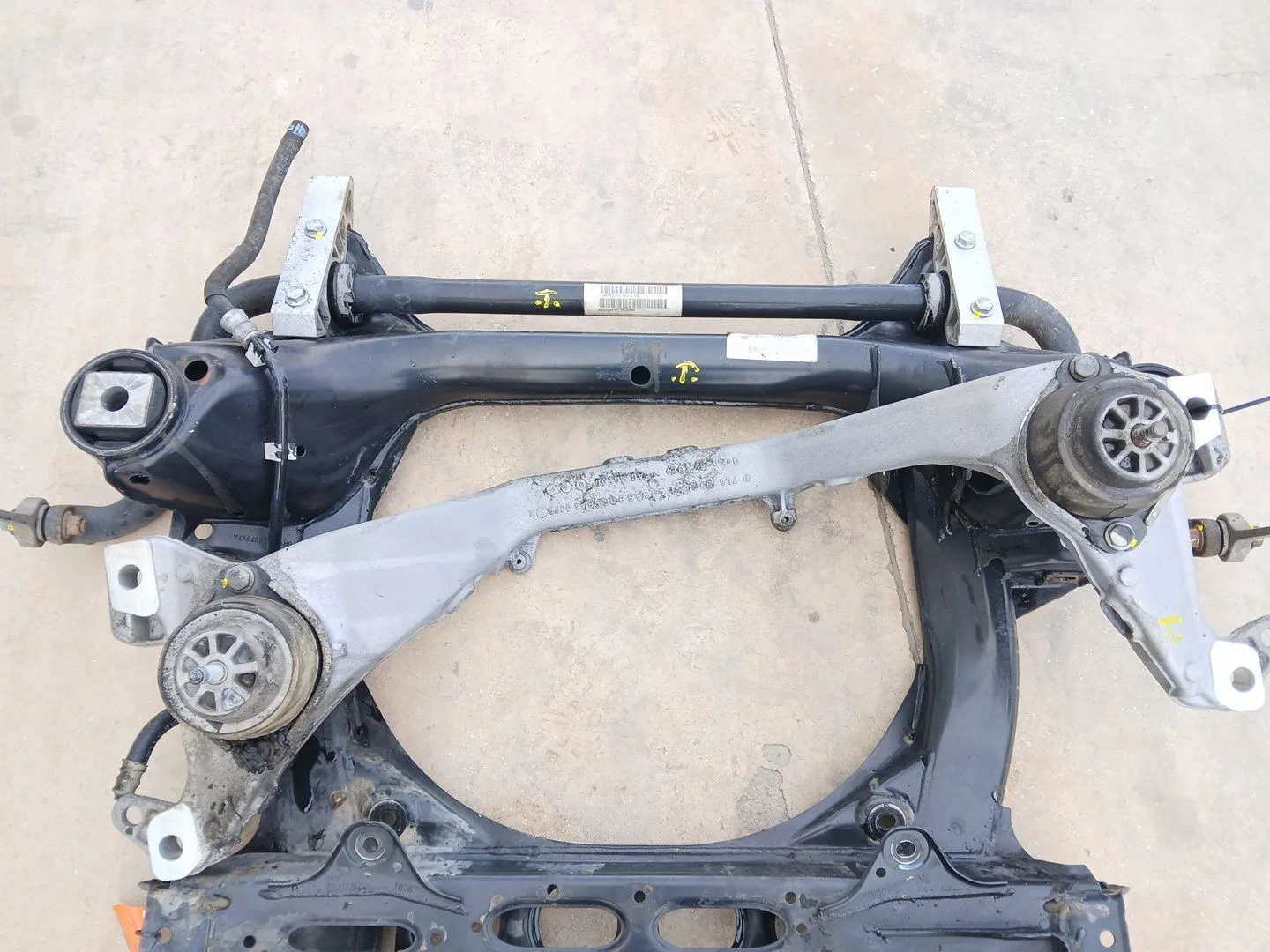 Puente Delantero para Audi Q7 (4L)