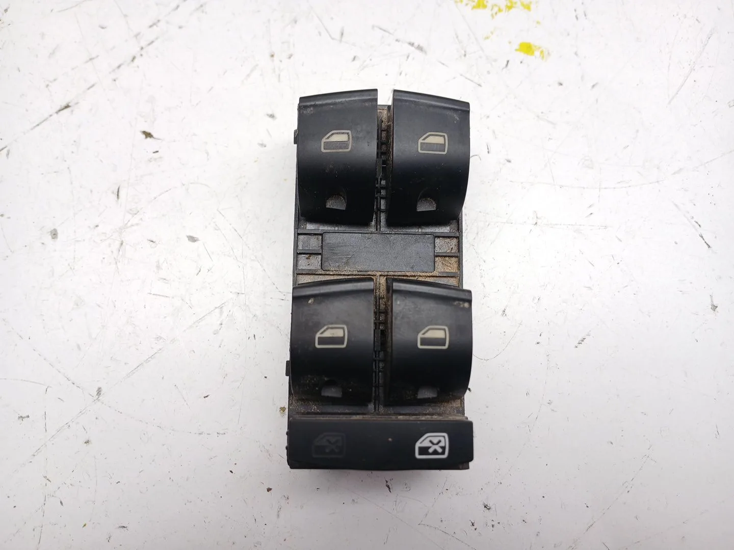 Mando Elevalunas Delantero Izquierdo para Audi Q7 (4L)