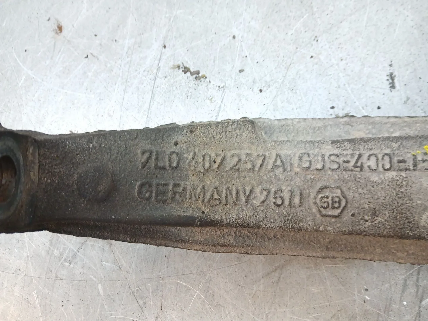 Mangueta Delantera Izquierda para Audi Q7 (4L)