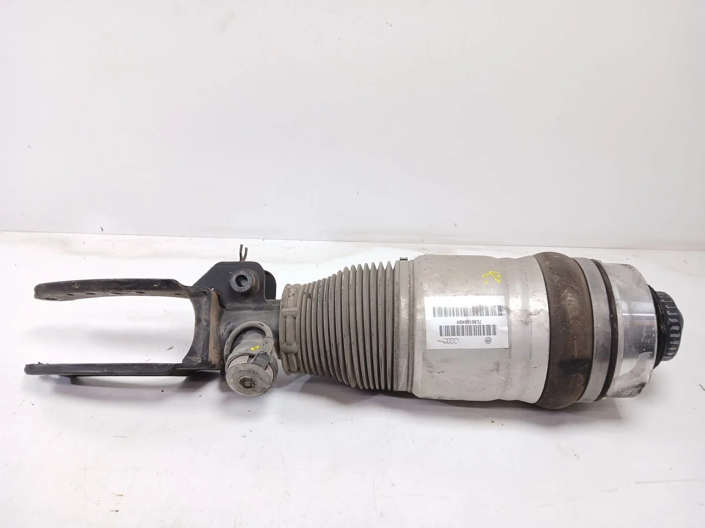 Amortiguador Delantero Derecho para Audi Q7 (4L)