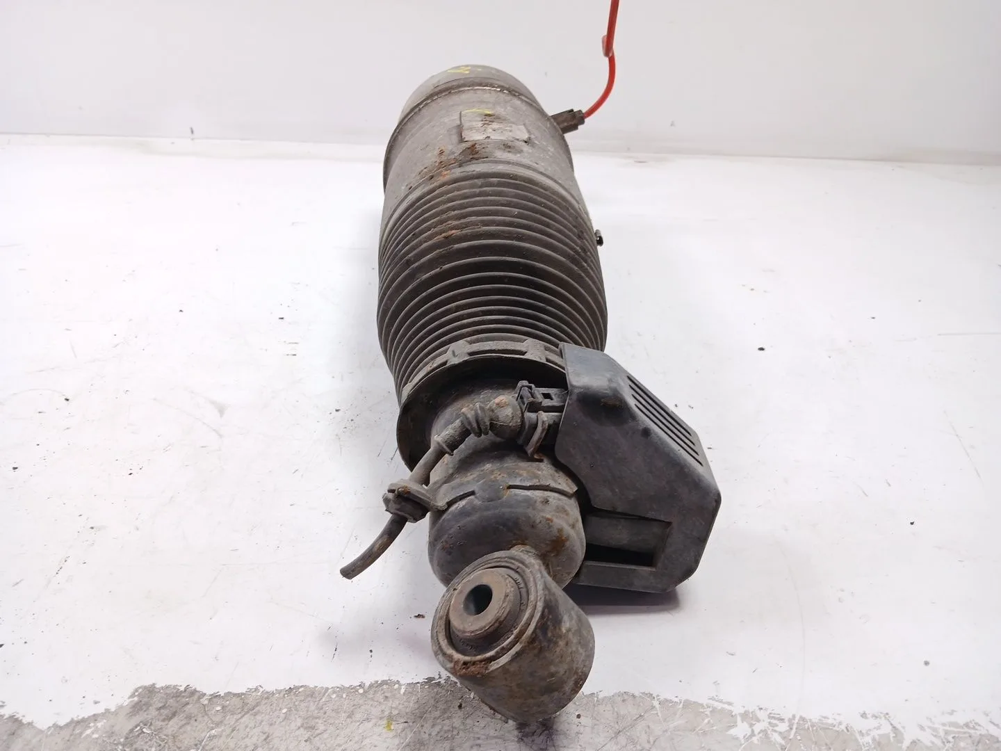 Amortiguador Trasero Izquierdo para Audi Q7 (4L)